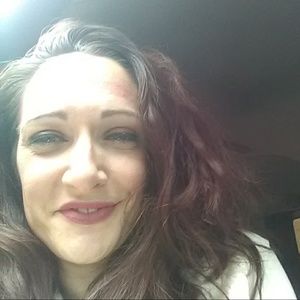 Meet your Posher, Nikole